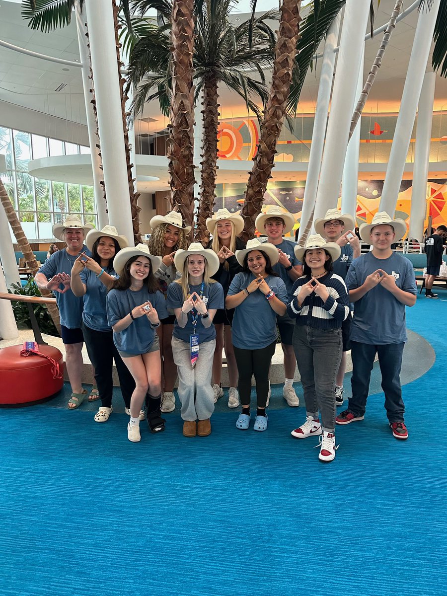 LE DECA🔷 tweet media