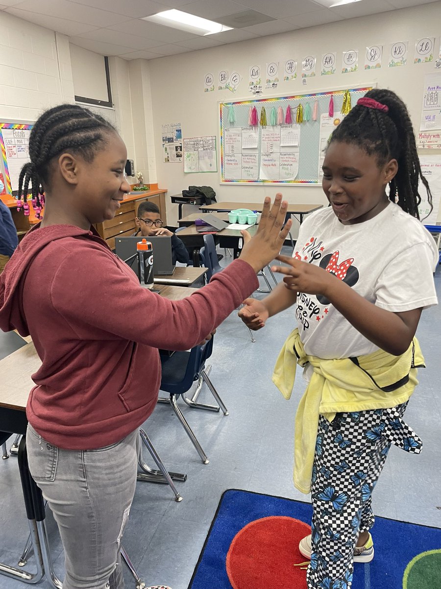 MrsFranklin18's tweet photo. Intense rock paper scissors competition today! If we lost, we had to go cheer on our opponent at their next challenge! @rhandrewselem https://t.co/fRC6dKOmnL