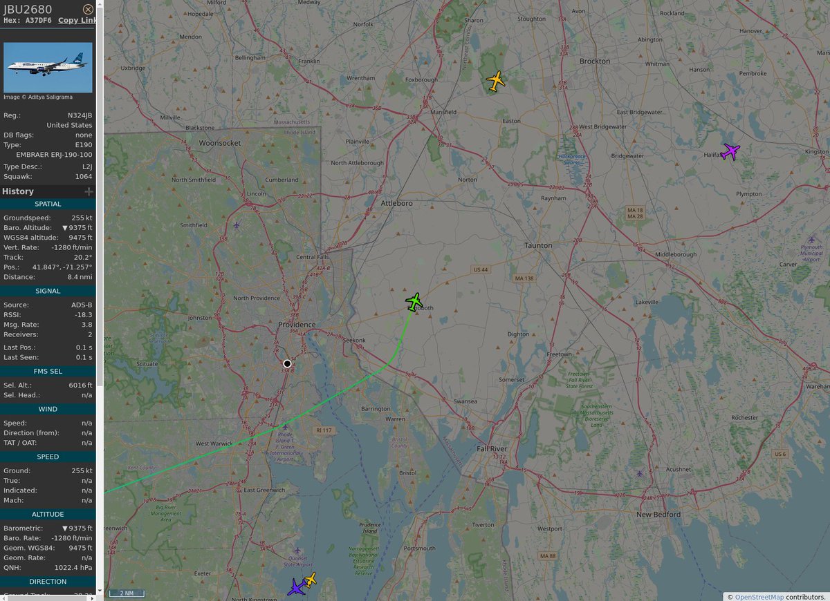 RI_Aircraft's tweet image. #KBOS / #KPVD - #JBU2680 (ERJ 190-100 IGW E190) JetBlue Airways @ 10750 ft and 26.6° frm hrzn, heading NE @ 19:44:37 - globe.adsb.lol/?icao=A37DF6 #adsb #AnyFlightTracker #rtmladsb #Boston