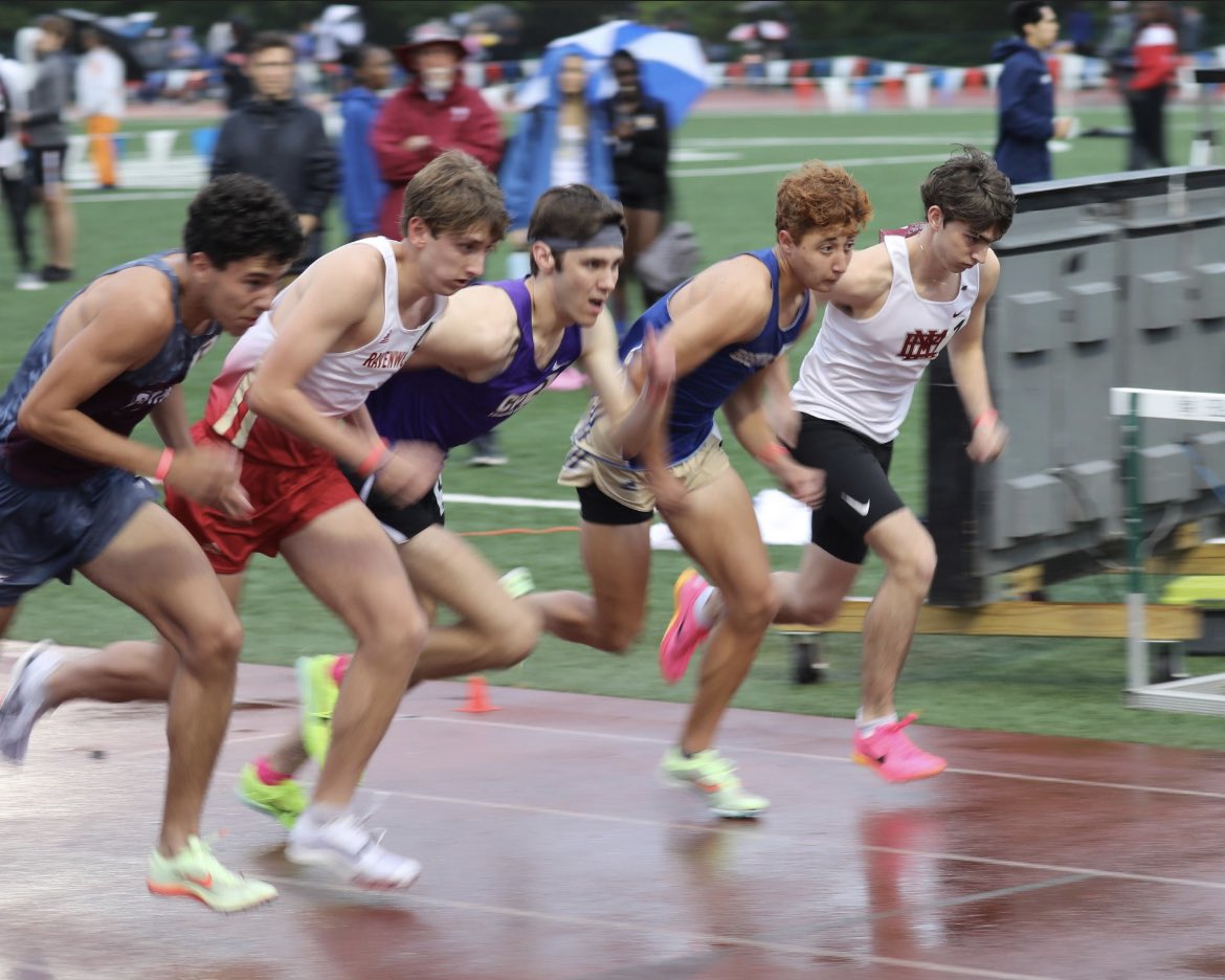 Samueltrumble24's tweet photo. Congratulations to winner Luke Thompson and all the other competitors in a fun, tactical 1600m in the rain at the Great 8 last night. 
@MbaAthletics @ESBN_BA @davemilner71 https://t.co/pyIBieHPX2