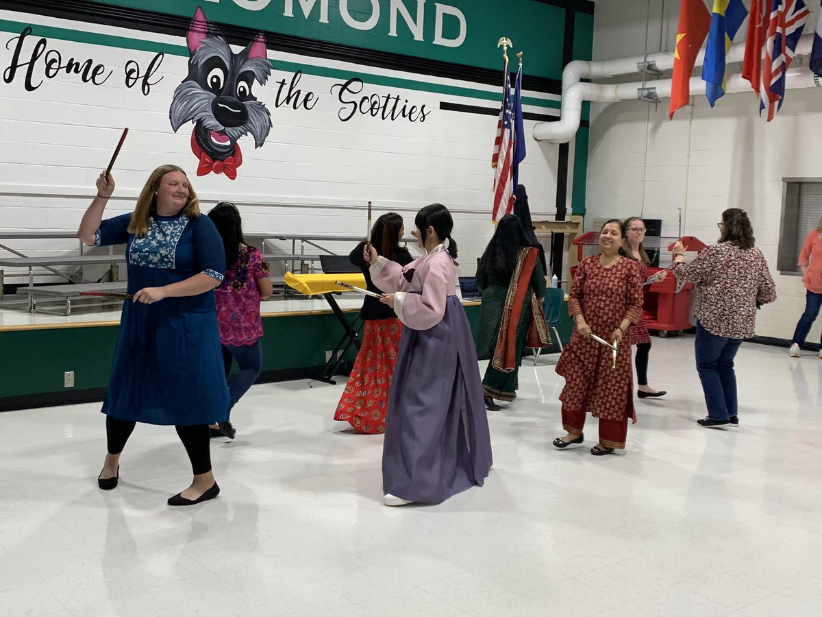 Ms. Ingrid Jimenez (@jimenezchamps) on Twitter photo International night was amazing! Loved seeing all the cultures represented in our school. There was delicious foods, beautiful traditional outfits, and the great performances! <a href="/SuperScotties/">Loch Lomond Elem</a> International night was amazing! Loved seeing all the cultures represented in our school. There was delicious foods, beautiful traditional outfits, and the great performances! <a href="/SuperScotties/">Loch Lomond Elem</a>
