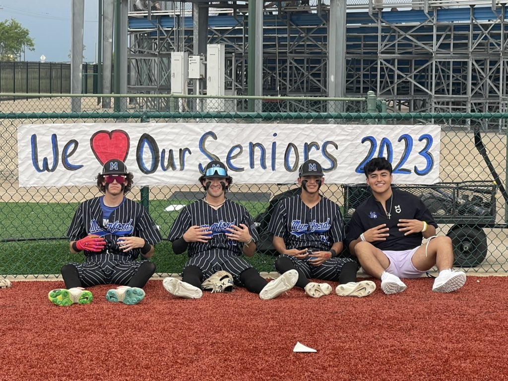 MumfordBaseball's tweet photo. Thank you Seniors! https://t.co/fyhNTfFdDR