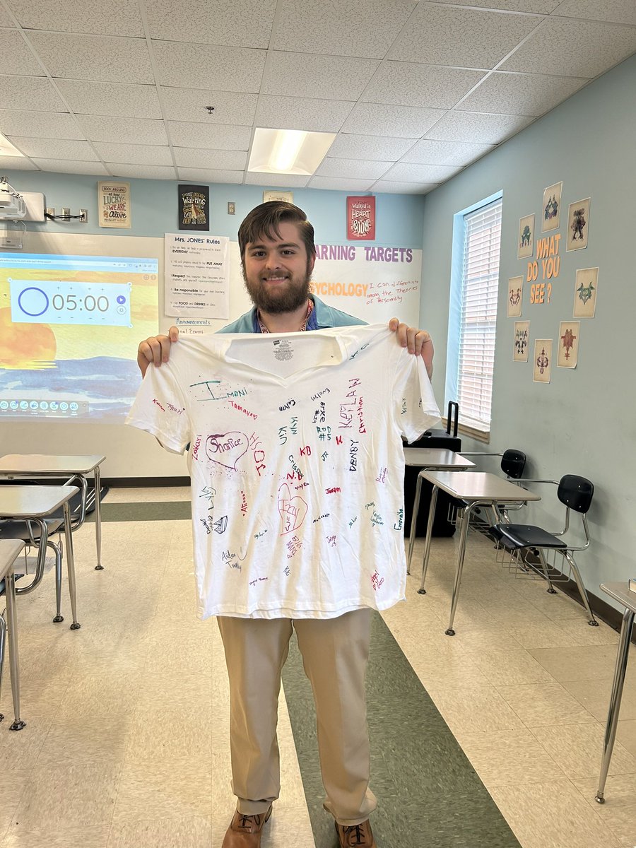 Samantha Jones (@thisismrsjonez) on Twitter photo So excited for Mr. Mena, who finished his last day of student teaching today! He did an amazing job developing lessons that engage and motivate our students to learn! Wearing his student’s signatures under his gown during graduation! <a href="/BryantStampede/">Paul W. Bryant High School</a> So excited for Mr. Mena, who finished his last day of student teaching today! He did an amazing job developing lessons that engage and motivate our students to learn! Wearing his student’s signatures under his gown during graduation! <a href="/BryantStampede/">Paul W. Bryant High School</a>