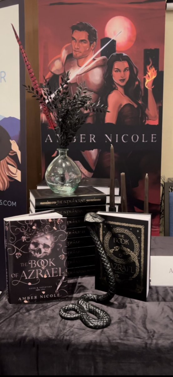 AuthAmber.V.Nicole tweet media