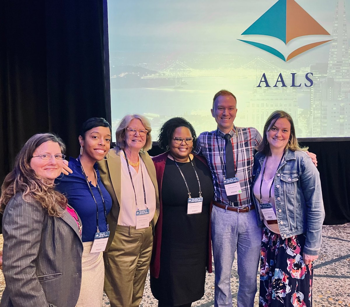 Lindsay M. Harris (she/her/mum) tweet media