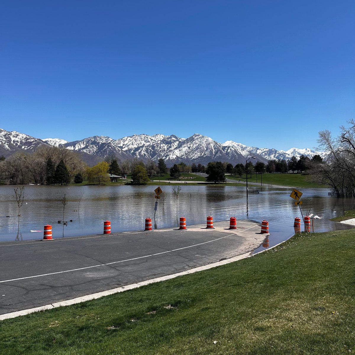 Parleys Creek slowly turning all of Sugarhouse Park into a lake…