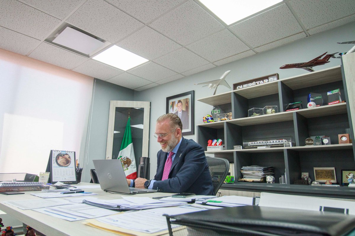 mdelprete's tweet photo. Tuve el gusto de saludar a @JoseFriebel quien es director general para España y América Latina de @DCD_ES y secretario general de la Asociación mexicana de Data Centers #MEXDC, platicamos de la importancia de esta industria en Querétaro y como impulsarla. #CONTIGO https://t.co/xMx1rLo31M