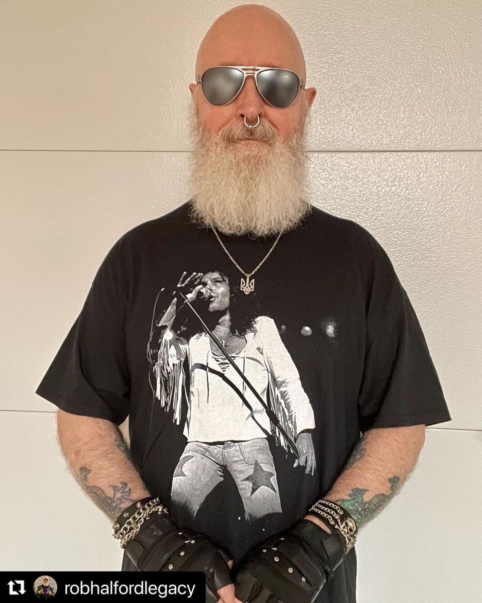 OfficialRJDio's tweet photo. Our dear friend Rob Halford wearing another of his favorite shirts from https://t.co/C8sBvZPMnO. His love and support for Ronnie through the years is so appreciated; thank you Rob! 🤘🏼 https://t.co/ZzvZ42E8H6