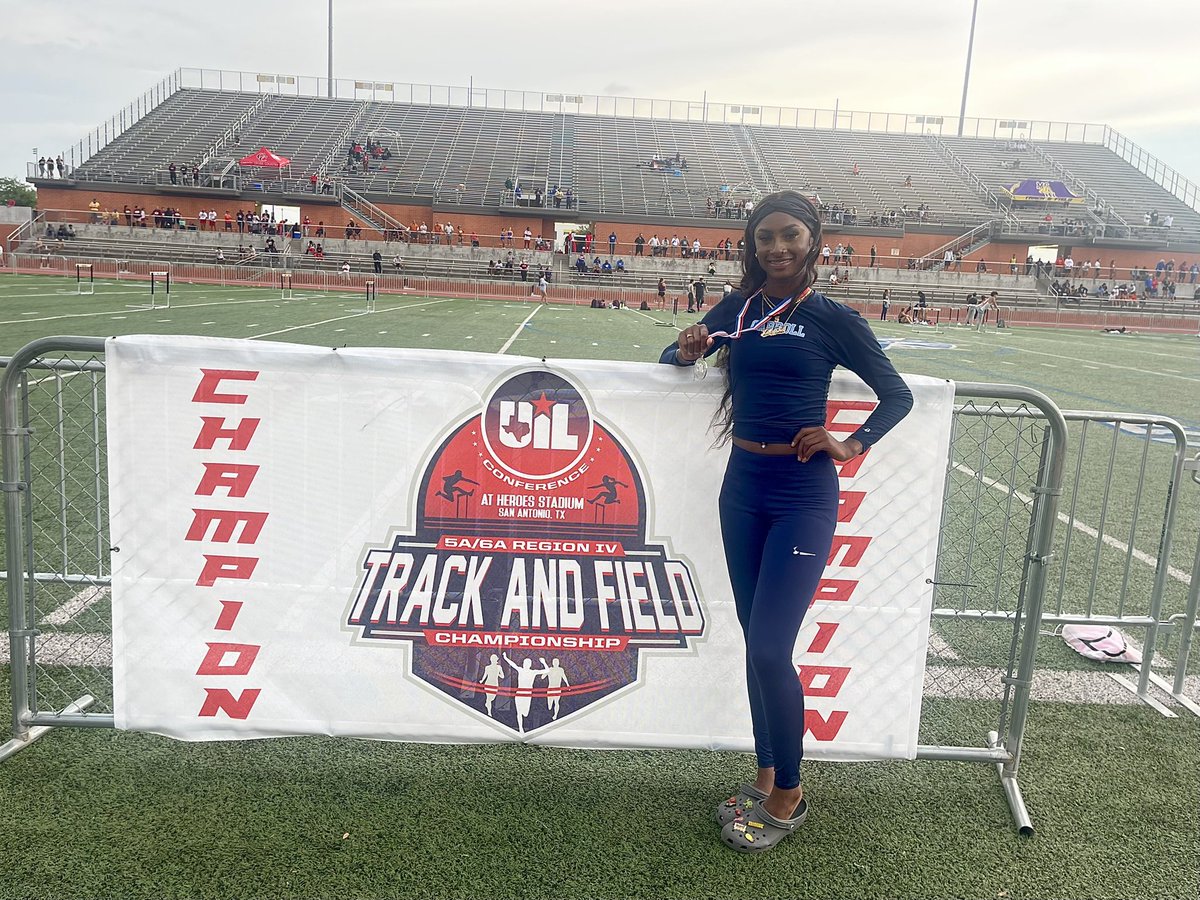 Carroll Lady Tiger Senior, Ja’Naisha Kelley punched her ticket to STATE! She placed 2nd in the High Jump today at the Regional 5A Meet! #TPND #CarrollTigers #StateBound2023
#LoveOurTeam @Arredondo_CHS @CNeatherlin @MaryCarrollHigh @jcfilla @TracieJensen11