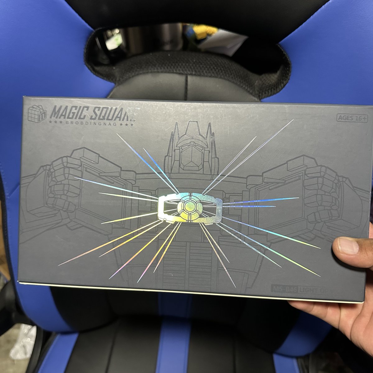 Joeldelacruz's tweet photo. #REJECTICON GIVEAWAY ON TWITTER
I will be giving away a Magic Square Toys MS-B46 Light of Victory figure.

Here are the rules
1) Be a resident of the Continental U.S., Alaska or Hawaii. (These are the only areas I will ship to)
2) Age 18 or above.
3) Retweet this tweet
4) Following the following Twitter accounts
 https://t.co/upifxMEdhM
https://t.co/YKSxm1QUPx
https://t.co/NR5BSBfBPW
https://t.co/RvrySMb6Qg

TwitterPicker (https://t.co/VeD8ShMgkq) will be used to draw the Winner.
Winner will be contacted via DM on Twitter.

Contest will last till I will announce the winner on May 7, 2023.

No purchase necessary. Void where prohibited
Approximate $100 value

Please also check out and subscribe to these channels.
https://t.co/KhotUa84PV
https://t.co/sGndXfKx8Z
https://t.co/8WAOUcqmmd

Twitter and Youtube are not affiliated with this giveaway in any way.

#Transformers #legendsscaletransformers #magicsquaretoys #optimusprime #g1transformers