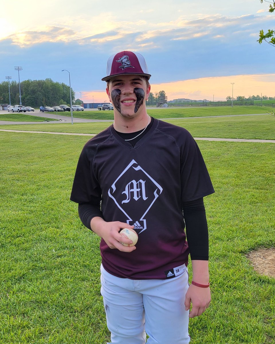 marion_knights's tweet photo. 🔥 PERFECT!!  MARION wins 10-0
@hutchins_brady tosses PG - 6 in /0 hits/ 0 runs / 0 walks / 0 errors / 10Ks
FB 84-86
SL 73-75
CH 75-77
@PBRKentucky @JamieTessoff @KMAbaseball  @ApproachBB https://t.co/tLlxEPtNpD