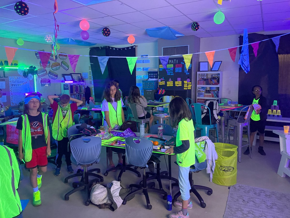 WJESClarke5th's tweet photo. Glow Games——Light Up the Milestones!  A full day of math review in the black lights! #successatjcss https://t.co/eiilKTLJXG