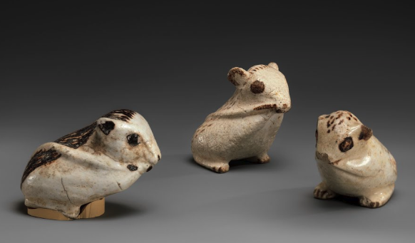 I *really* want to do a jerboa for my ancient Egyptian Mascot series because LOOK HOW RIDICULOUSLY CUTE THEY ARE... but what are they called in ancient Egyptian... not in the dictionaries I have... 📷:metmuseum.org/art/collection…