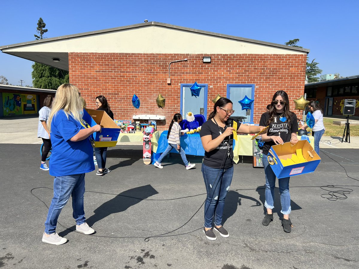 AlcottPUSD's tweet photo. Alcotts PBIS Team, lead by Kimmie Caganap, know how to motivate students and empower staff to build relationships while teaching school wide behavioral expectations #TeamAlcott #SOAR @PomonaUnified @dr_ambriz_pusd @2KatShoPUSD @pbislacoe https://t.co/bCMeXQMTvo