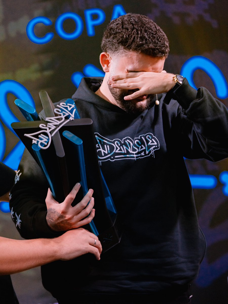 lucasgagliasso's tweet photo. Eu tô muito feliz que esse campeonato aconteceu. Todo mundo que fez isso dar certo, muito obrigado! Prime Video foi demais ter vocês com a gente🔥 Fizemos história hoje galera ❤ https://t.co/0wmJza664I