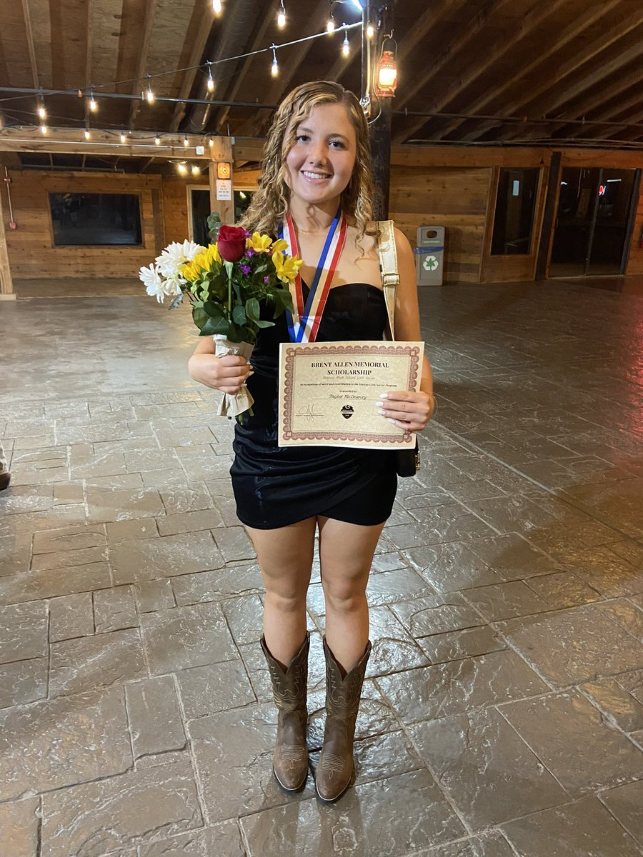 taylor18224576's tweet photo. 2023 Soccer Banquet! An amazing end to an amazing year. Thank you to all of my teammates and coaches that made this year so unforgettable! Sad that it’s over, but happy that it happened. I’m officially a MMFCG alumni! @Marcus_MMFCG #1 signing off 🫶 https://t.co/e6zMk309U6