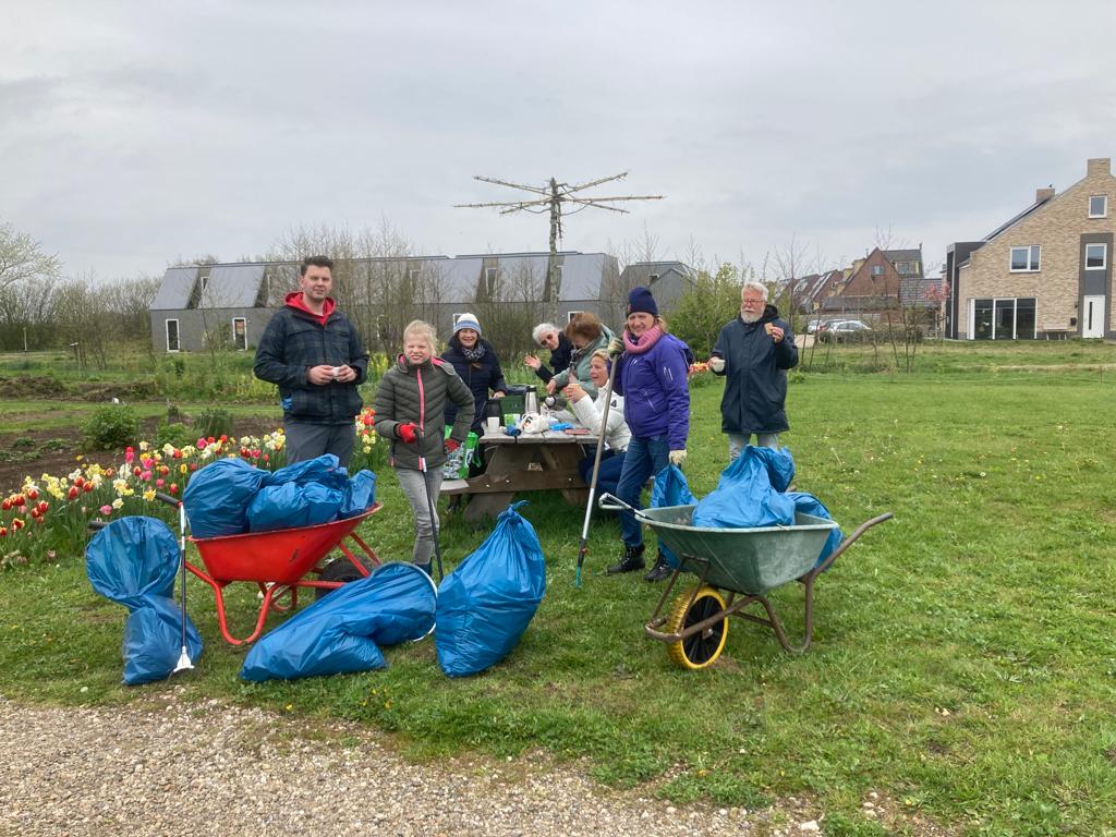 Buurtvereniging #Buurtskap #deTuunen #Texel heeft vrijdag 28 april een zwerfvuil opruimactie georganiseerd in de wijk. Mooi resultaat weer!