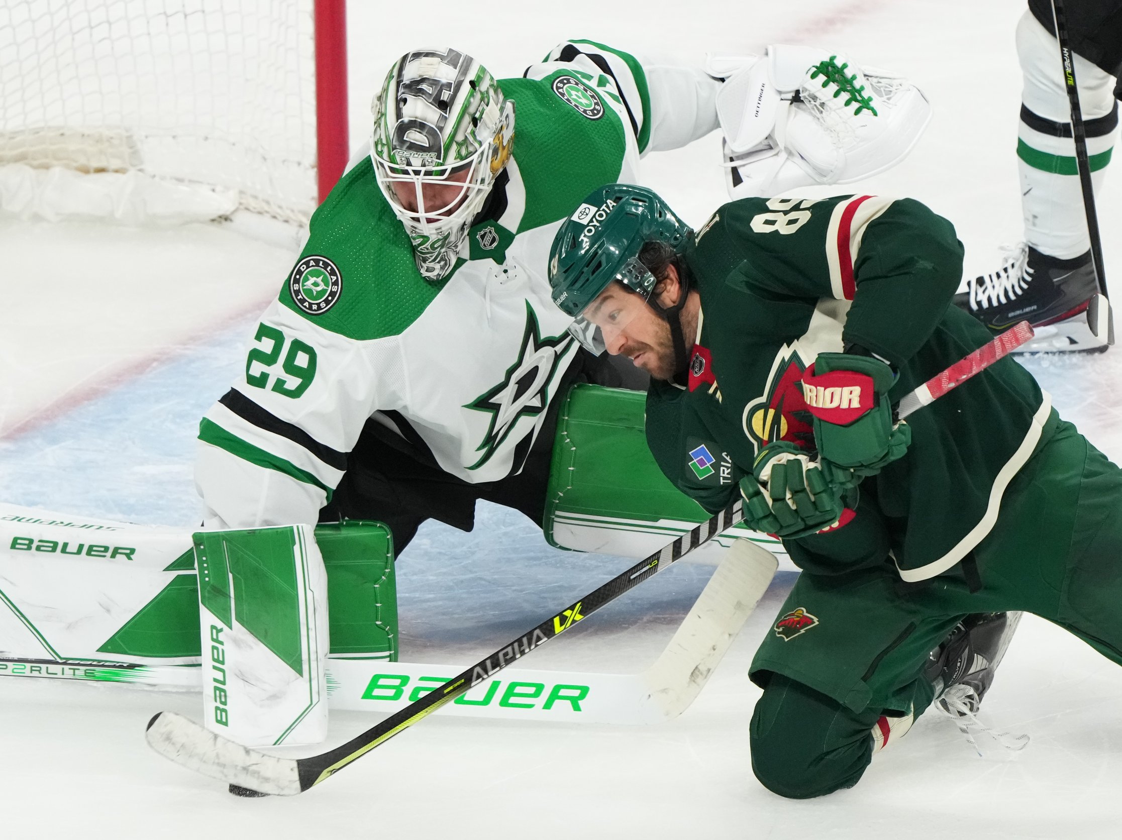 The two sides of Jake Oettinger as he leads Stars against Wild: Texas  tough, Minnesota nice - The Athletic