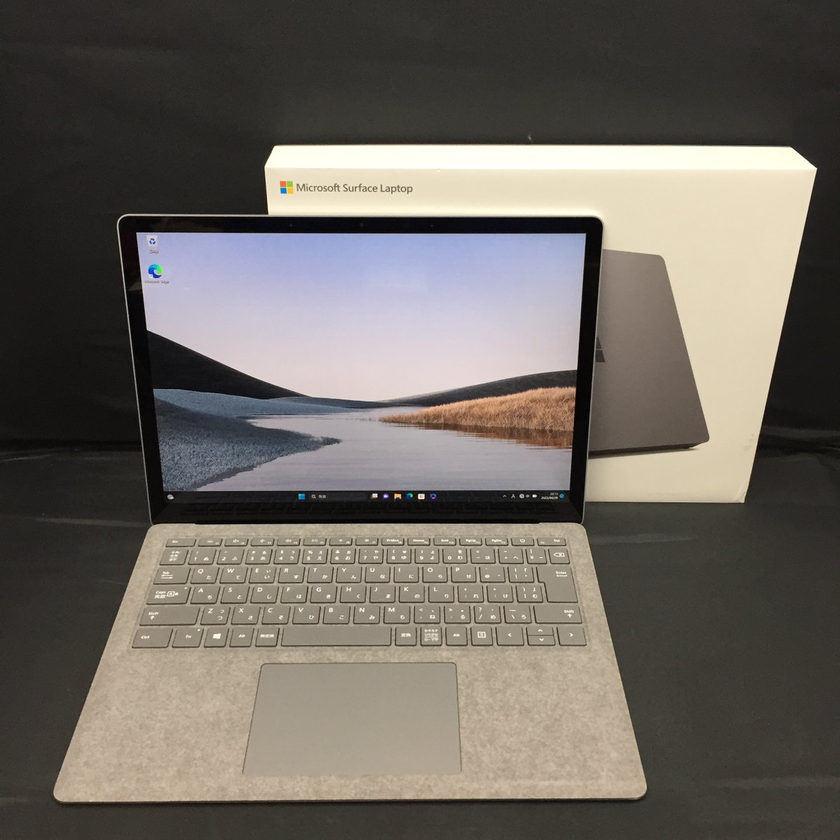 pkmatsuyama's tweet photo. Surface Laptop3 の中古が入荷しました。
13.5インチモデルになります。
#Suraface #中古パソコン #パソコン工房 https://t.co/YbMe1oRYjR