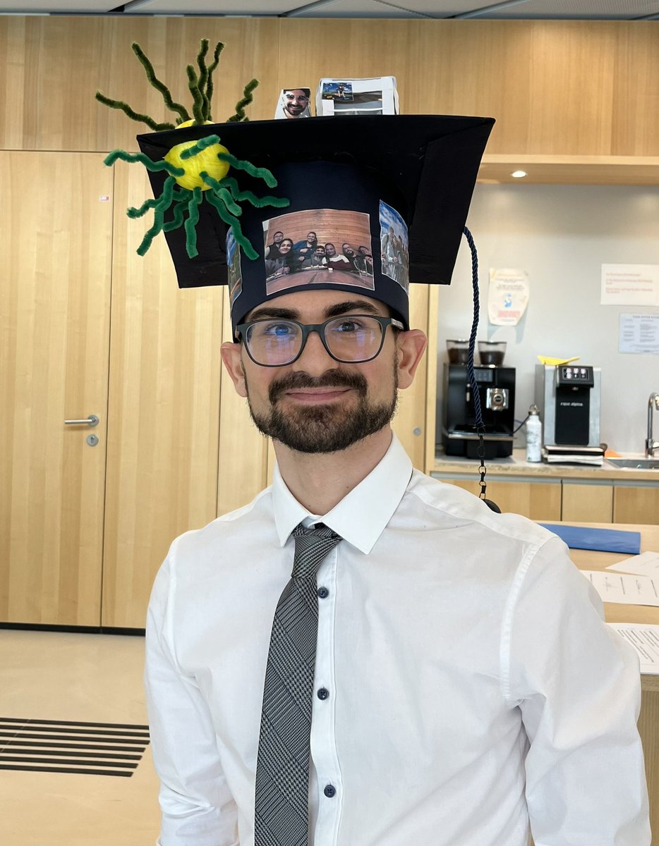 GroupIbanez's tweet photo. Congratulations to Mario! First PHD student of the group graduating. Also, he is the very first graduating in chemistry at @ISTAustria. https://t.co/CUtNh2RA7V