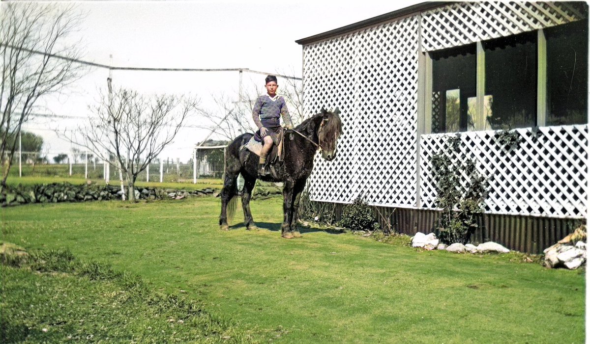ColourMePerth's tweet photo. @statelibrarywa #Colourised! ‘Cos why not! 😀 #colorize @britishlibrary @statelibrarynsw #Perth #WesternAustralia #Ongerup @MuseumofPerth https://t.co/lQmfTC1LKA