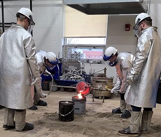 FEF_INC's tweet photo. Ashley Jeffirs, student at Trine University (@TrineUniversity) shares how FEF has supported her education journey:
"Trine and FEF give us great hands-on experiences that we can take into our future careers."
#WeAreFEF #FutureofFoundry #FEF #Community #StudentStories #Support https://t.co/dCXl3rixh9