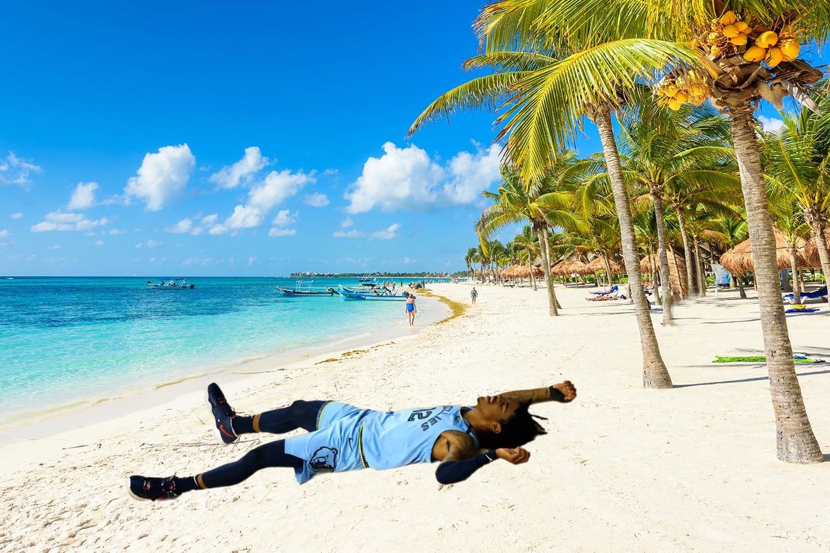 TeamMamba4's tweet photo. “ I’m fine in Cancun” #NBAPlayoffs #LakeShow https://t.co/jpi2JAWQ7i