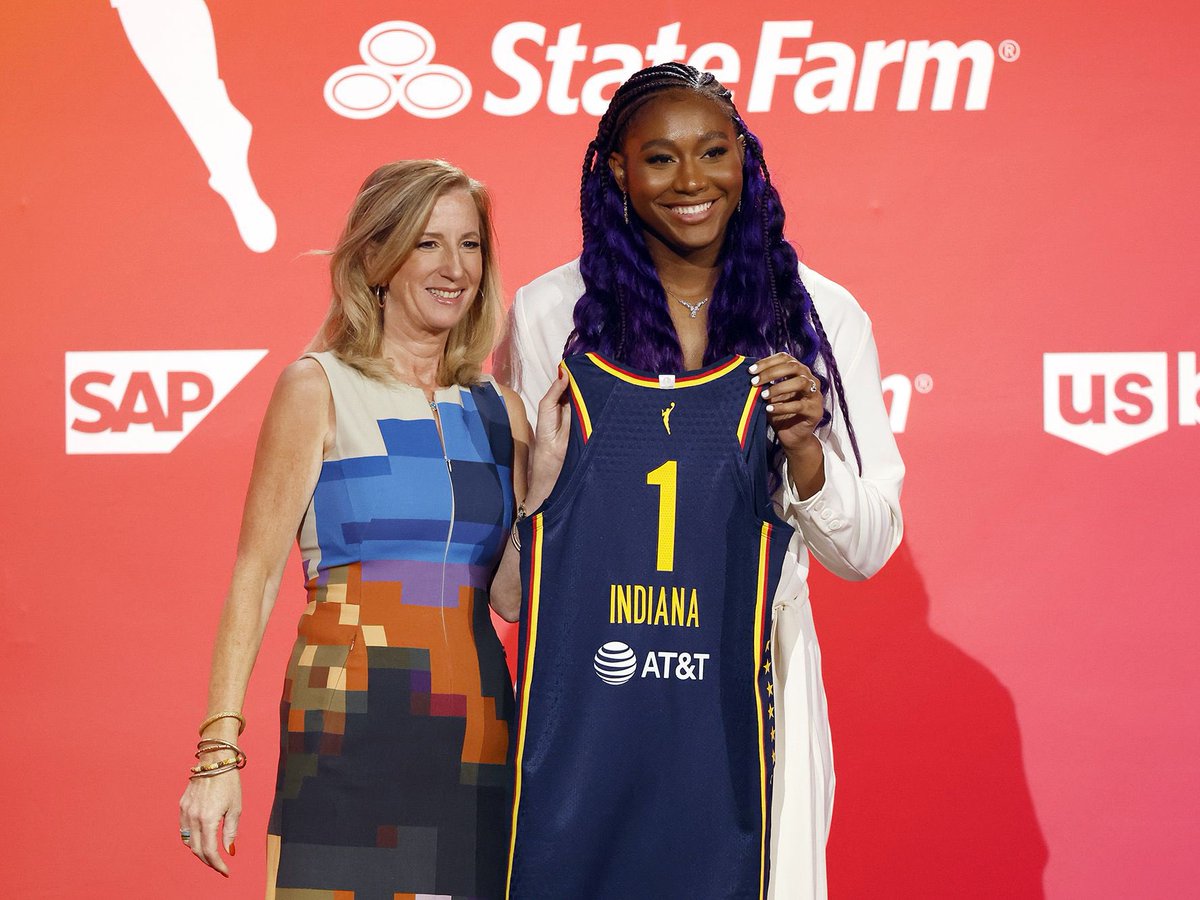 barstoolindy's tweet photo. Welcome to the New Era of Indianapolis sports. 

Anthony Richardson - 20 years old 
Aliyah Boston - 21 years old 
Tyrese Haliburton - 23 years old 
Bennedict Mathurin - 20 years old 

The future is BRIGHT https://t.co/Cfe28G08Zg