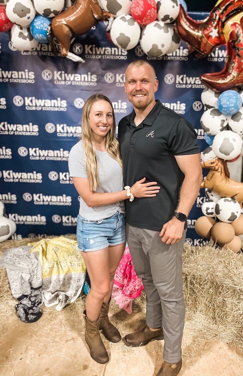 JeffWard53's tweet photo. Great night at the Rodeo with my bride! https://t.co/DG1VZTUX5N
