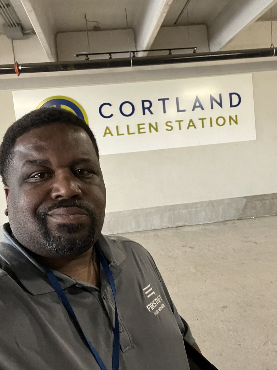 BobbyJones_ATT's tweet photo. Outside getting some fresh air on this stormy day networking and educating with our #FirstResponders about @FirstNet &amp;  talking with our local community about #Fiber ! #AlmightyAllen #FirstNetExpert #FiberExpert @LifeAtATT @NtxFiberteam @Ant_Montoya @EricJGraham_  @Resqme63 https://t.co/zMmEShojsd