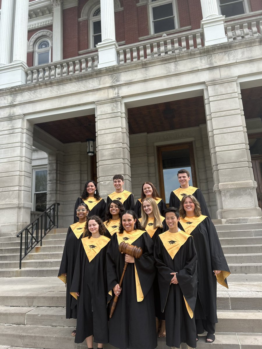 leapheartsclas1's tweet photo. dreamers. believers. doers.

i had the upmost honor, and privilege to help tap in an AMAZING new class of friars to the 96th annual tap day celebration!!! https://t.co/XJk4aNt6VU