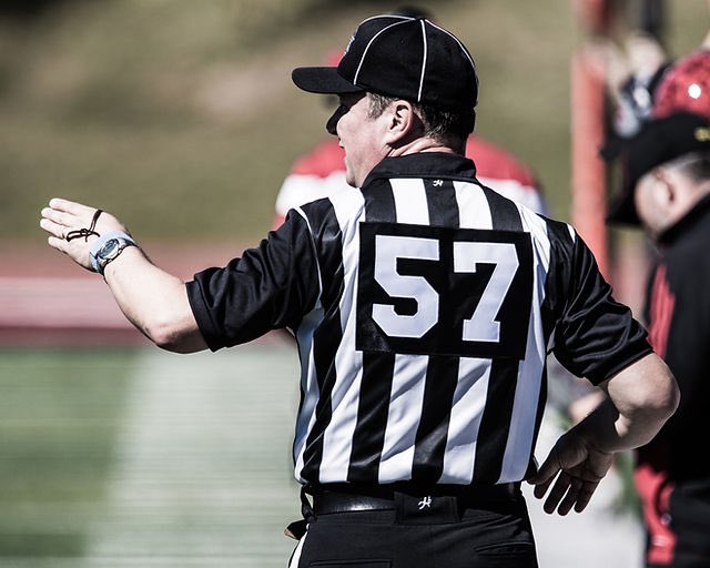 hfoarefs's tweet photo. This week we kicked off the 2023 #football season! Our officials were out officiating competitive @HWDSB_athletics junior football across the @cityofhamilton . We’re excited to see the continued growth &amp; development of these programs! 

📸 Michael Hall

#HamOnt #jointheherd https://t.co/J3XkN27PfT
