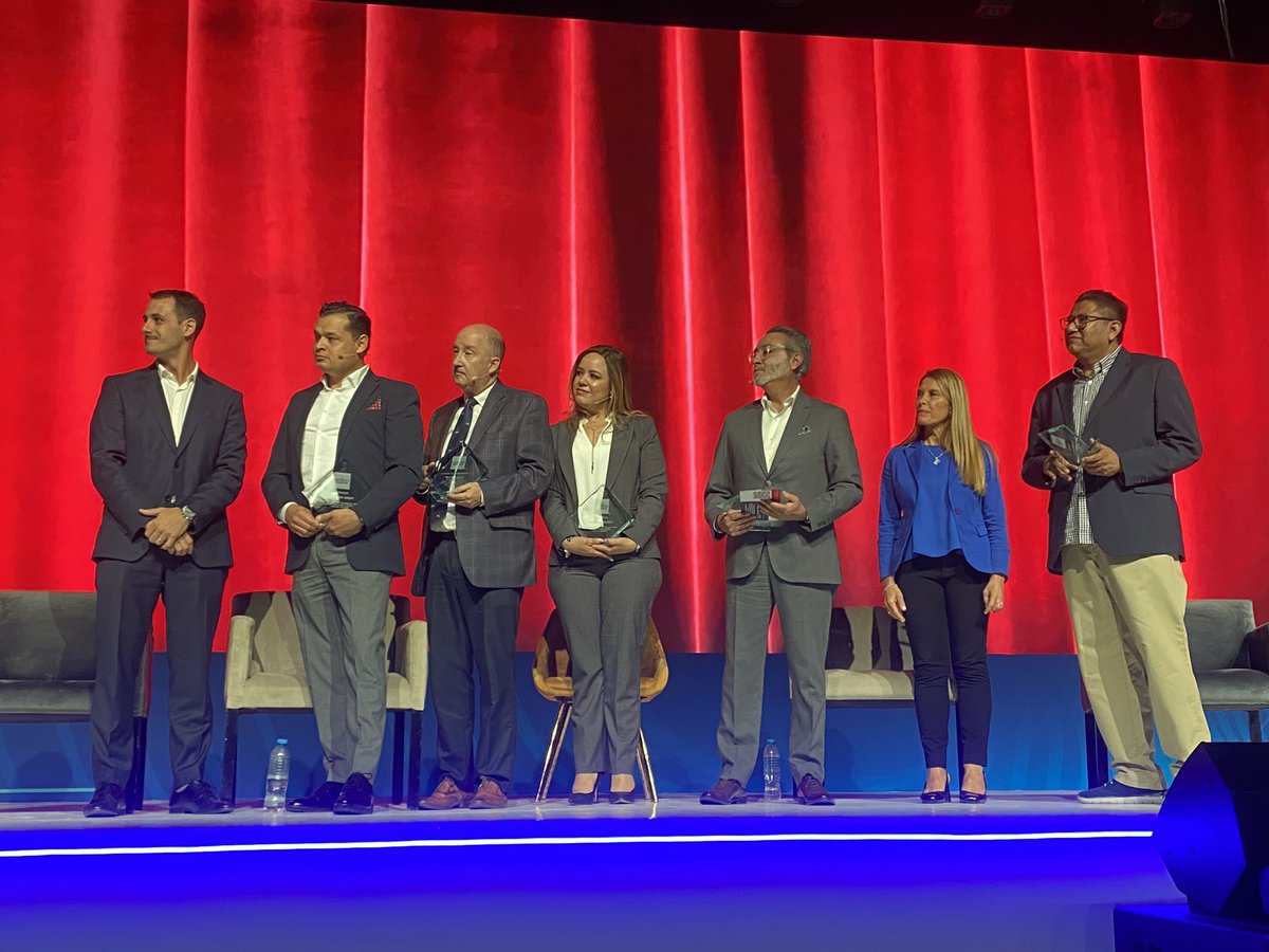 AscmMexico's tweet photo. Muchas gracias a @thelogisticswd por la invitación a nuestro Director @jcamposcortes al Nuevo formato “Líderes Mexicanos 2023” un espacio que reunió grandes líderes de #supplychain Sandra Aragonez ,Hugo Ruiz, Pedro Bermúdez Palafox, Edgar Alan H
#TLWEXPO2023 #MundoTLW #ASCMmexico https://t.co/MyD75XwqzA