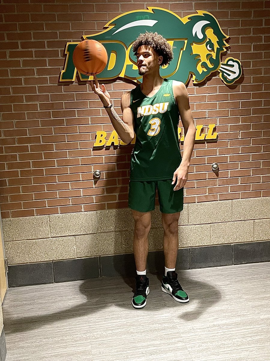 Jeremiah_Burke5's tweet photo. Flipped the page… we up 💚🦬
#commited https://t.co/2gPCxObomO