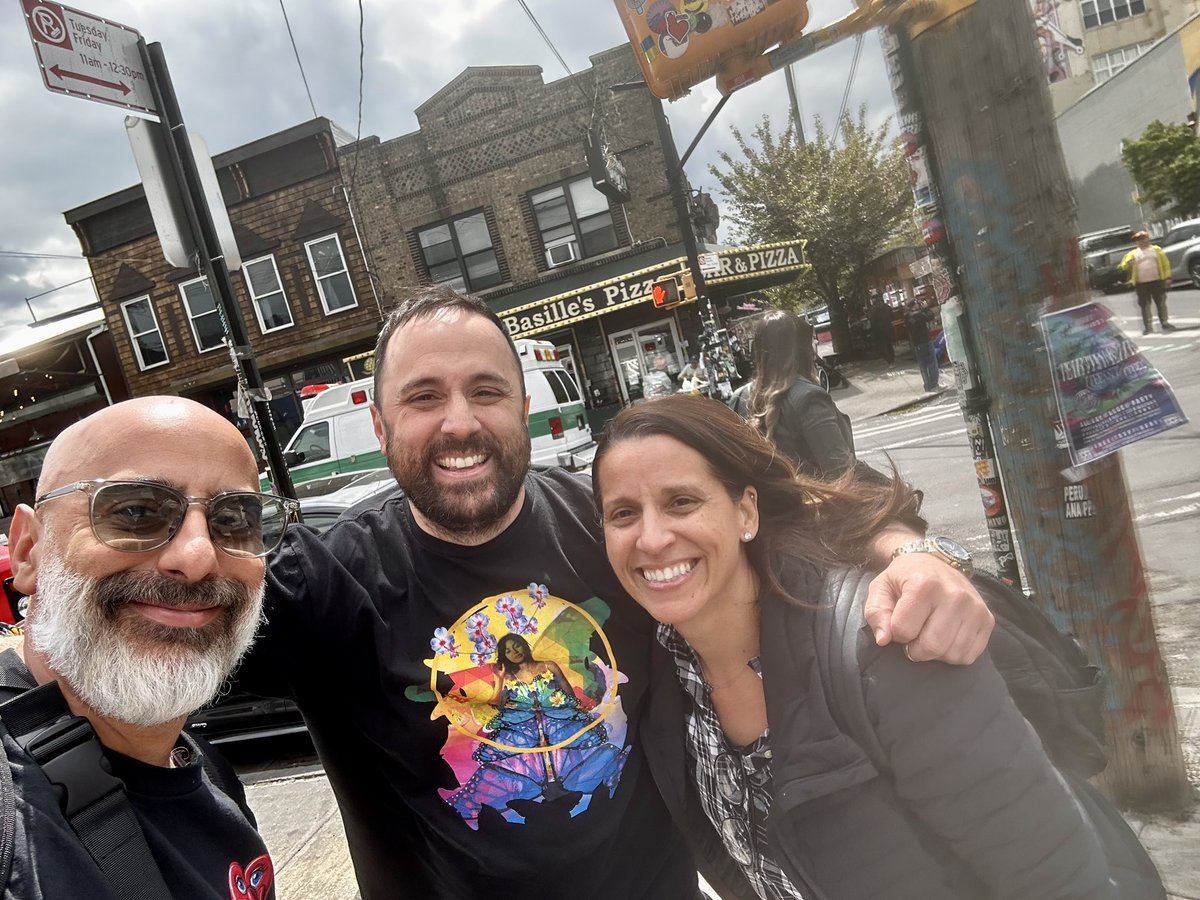 JuankyDiaz's tweet photo. Counting down the days to be back at @TheBKcollective #thebushwickcollective #blockparty2023 Thanks Joe for everything you do for the kids #coralparkelementary #bushwickkidsective #june2023 #bushwick #newyork @clarahimel https://t.co/bl2m8LPSkO