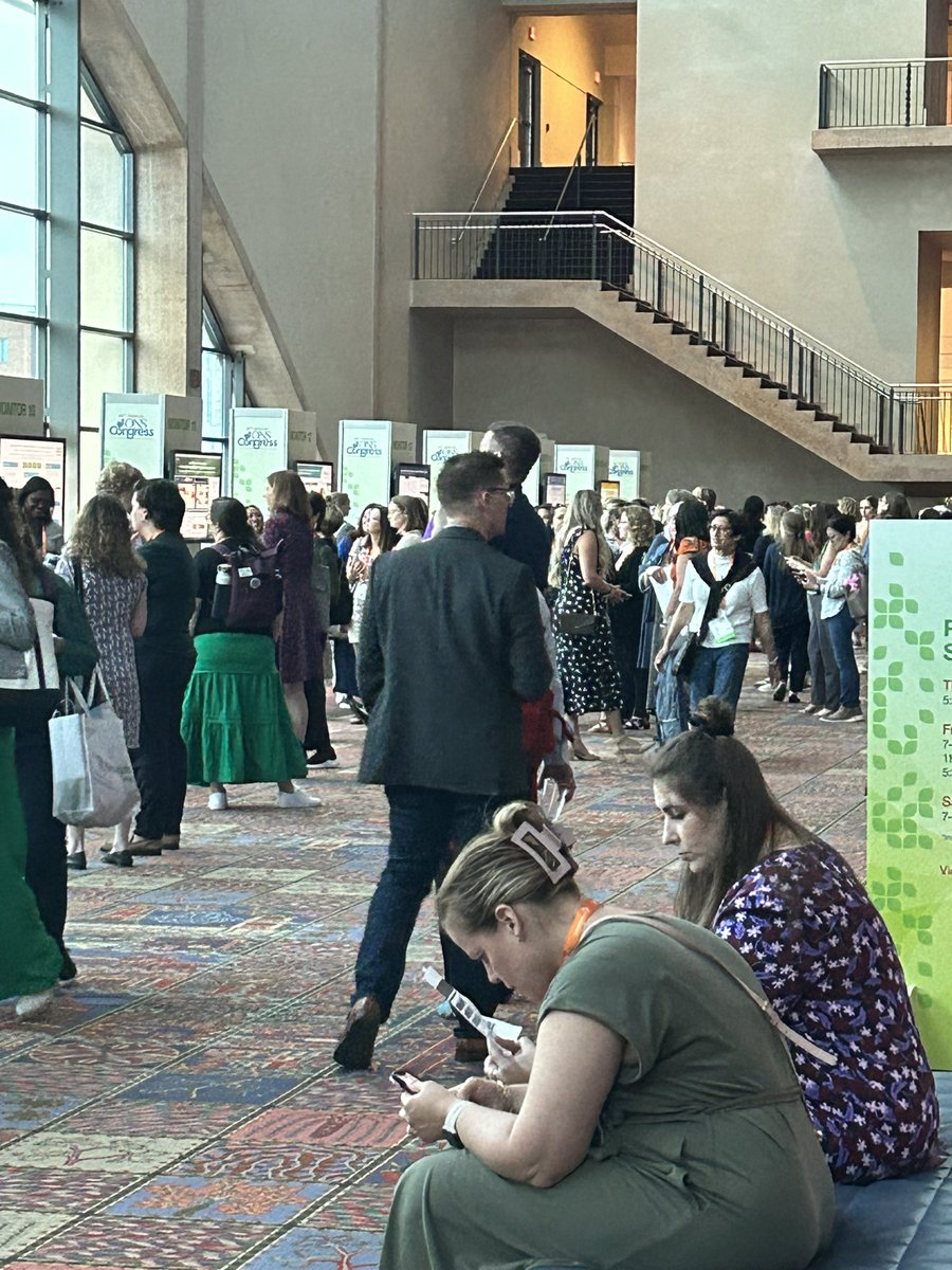 DarcyBurbage's tweet photo. Amazing poster session! So many great projects presented! Congratulations to my friends @ryne_wilson1  @HayleyDunnack on their posters! #ONSCongress @oncologynursing https://t.co/S01qLwU9Zv