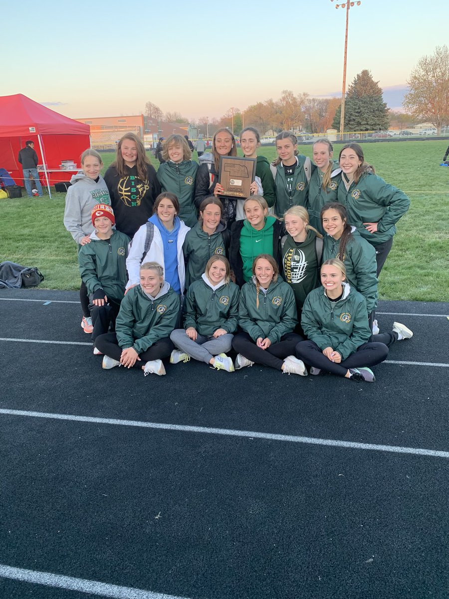 ccbisontrack1's tweet photo. LouPlatte Conference Girls RunnerUp.  First top finish in a long time.  #ccpsactivities https://t.co/9Roj3nHB72