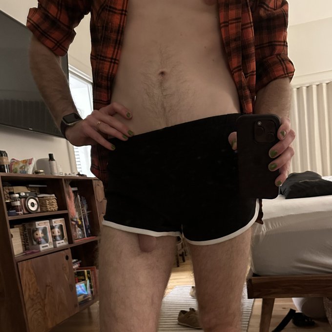 I mean, I do love the booty shorts but there&rsquo;s some logistics for going out&hellip; https://t.co/l6ABDLjiBe