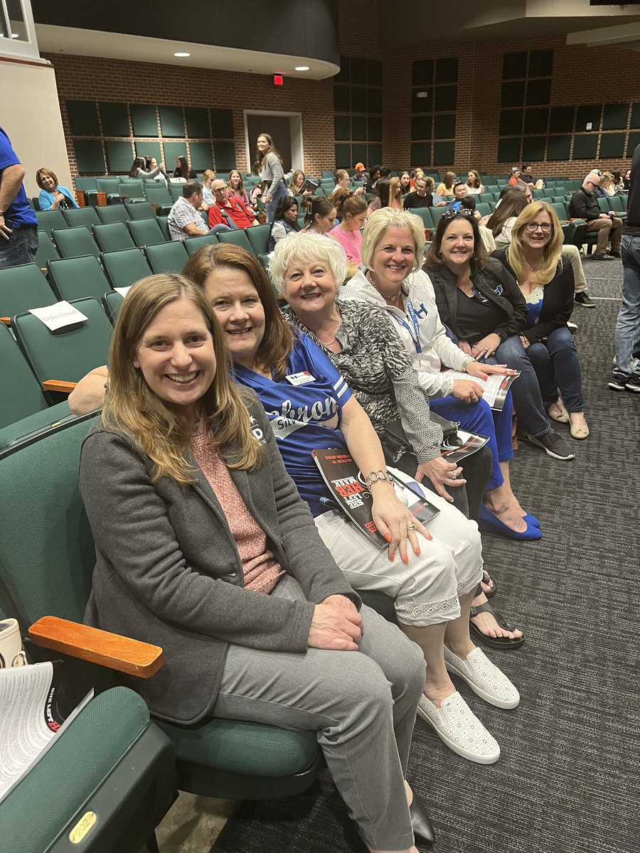 Lori Rapp tweet media