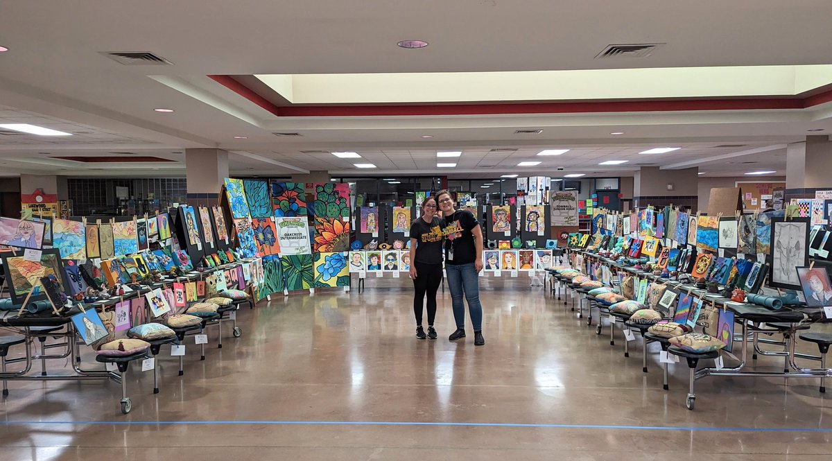 Oakcrest ART Dept. tweet media