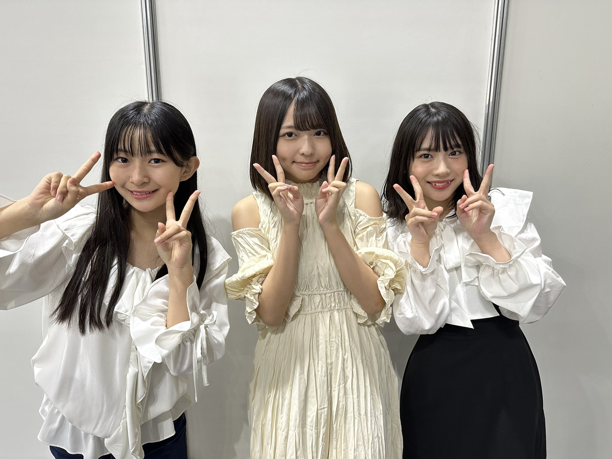 衣笠彩実 直筆生写真 NMB48 衣笠彩実 チューストライク 直筆 NMB48 衣笠彩