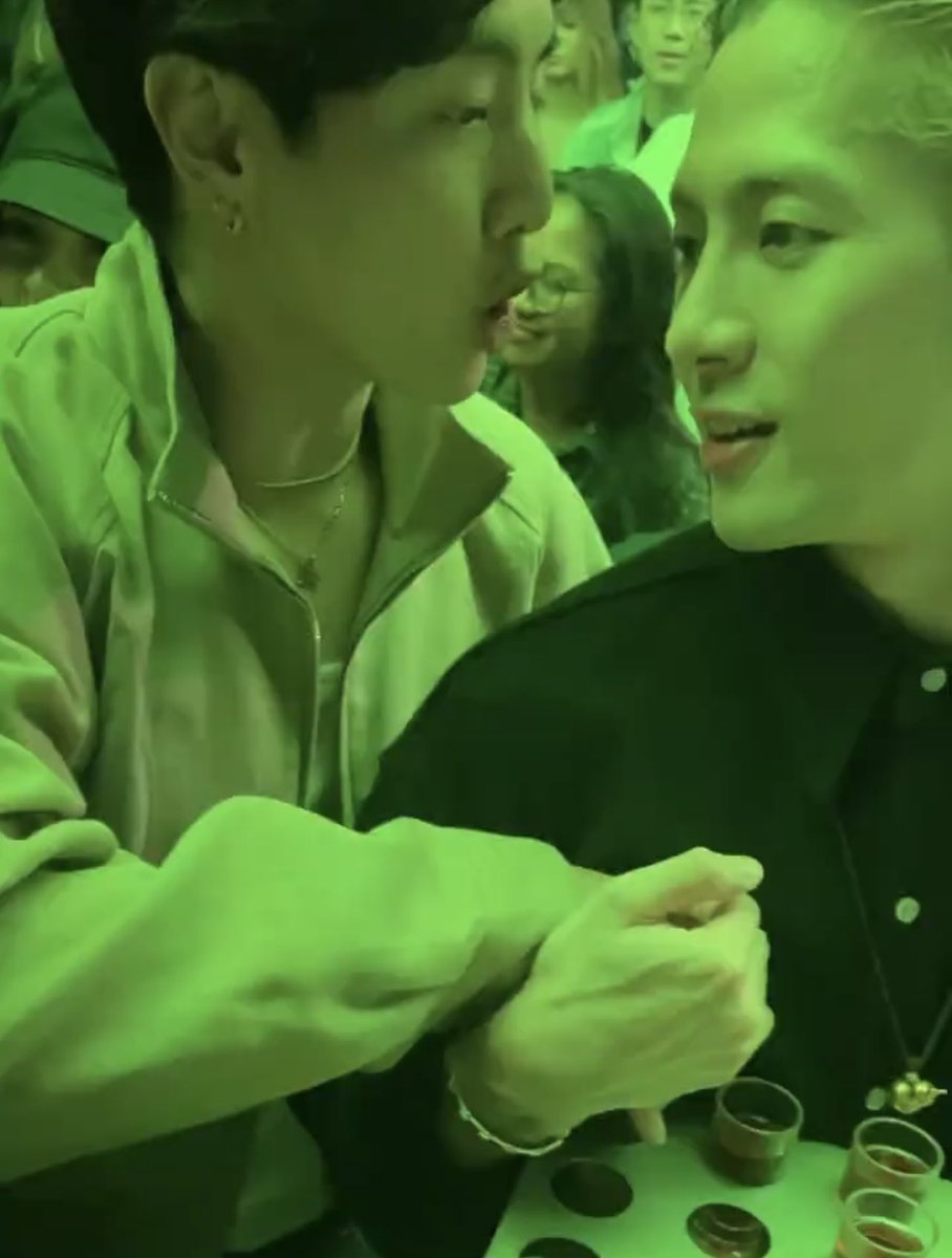 markson archive tweet media