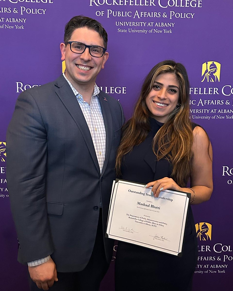 mbhatti_'s tweet photo. Honored to receive the Outstanding Student Leadership Award at tonight’s @RockefellerColl Award Ceremony ✨ So thankful for my #UAlbany journey! I can’t believe I will have an MPA in just 2 weeks💛💜💛💜 https://t.co/tzj6BPueyM