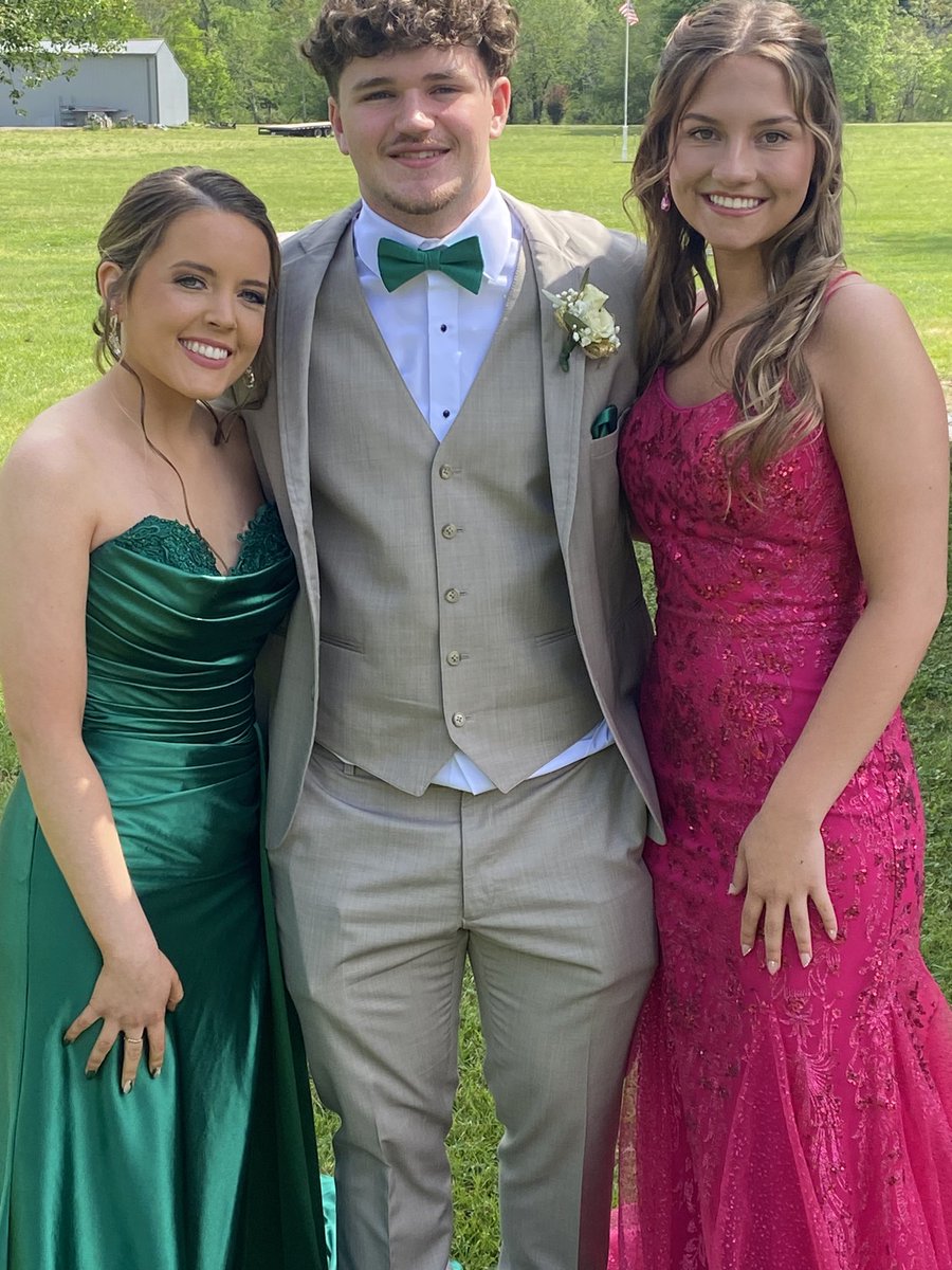 Easton Elliott tweet media