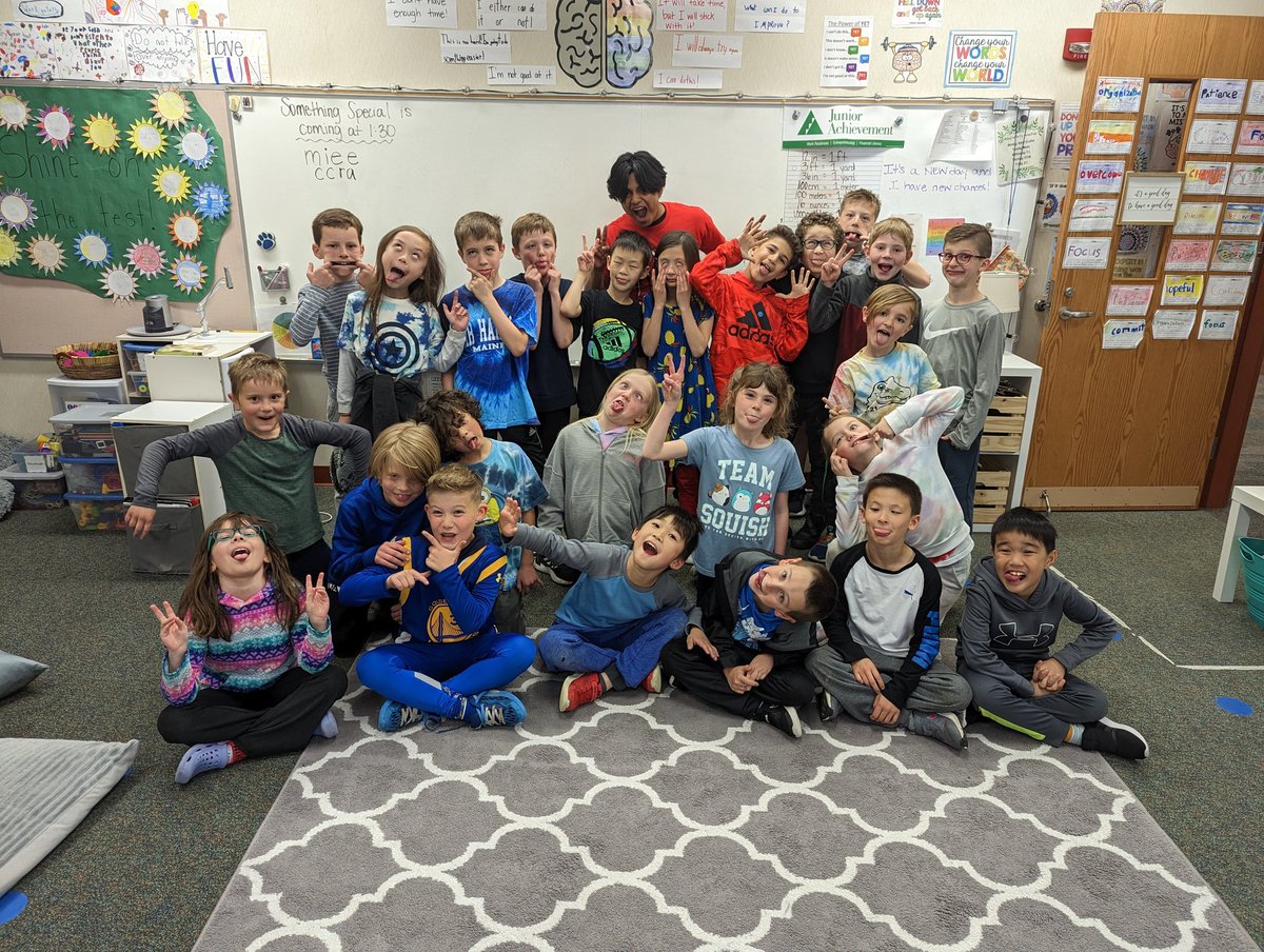 Hanging out today with Keith, a senior at <a href="/FishersHighSch2/">Fishers High School</a> on their day of service. He read aloud, worked in a small group, and played games with students. SO FUN!!! <a href="/HRErockets/">Hoosier Road Elem</a>