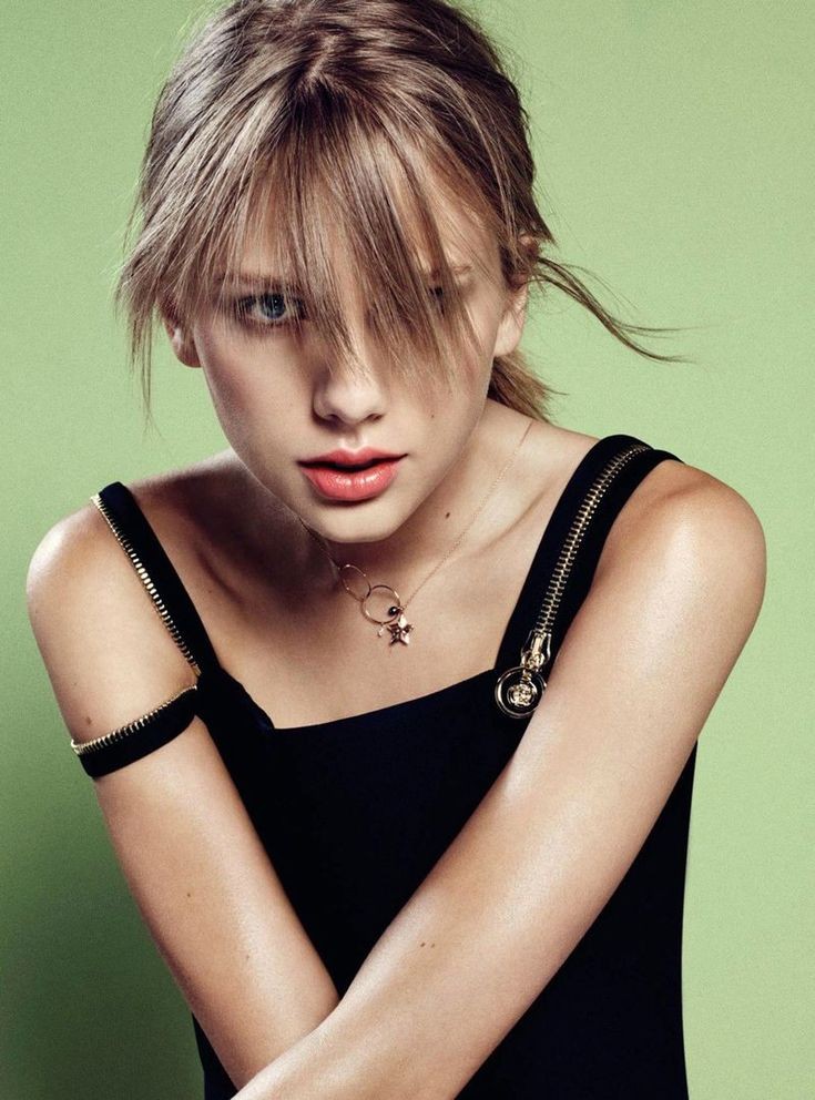 girlatswift's tweet photo. — taylor swift rares: a thread. https://t.co/jHrgRPWeho