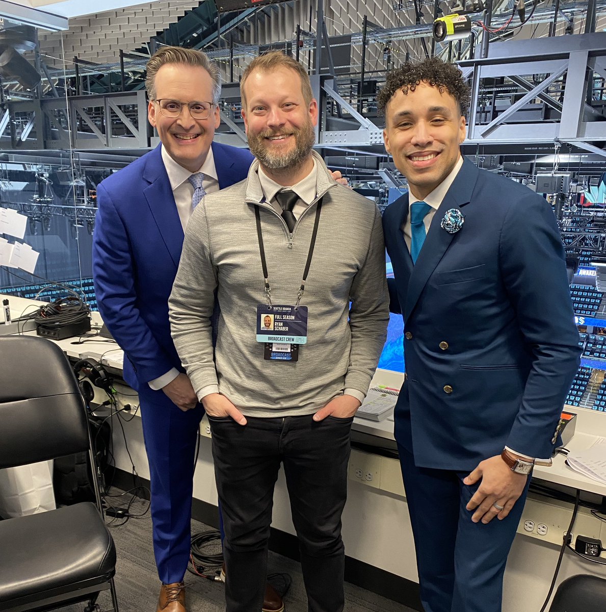ryanschaber_'s tweet photo. Win or lose, last home game of season two with the best in the biz!  Game 6 baby…..send them home!!!
#thatskrakenhockey https://t.co/kSZsVXbvGf