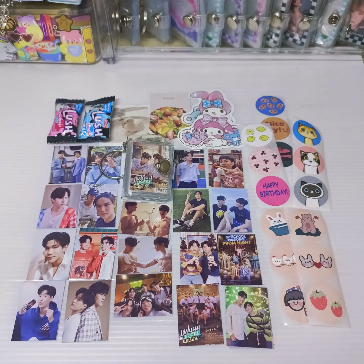 zaiiapinya's tweet photo. 💞 เลือกรูปที่ต้องการมาให้ทำได้เลยจ้า
💰 69.- ค่าส่งเหมา 35.-
#พวงกุญแจใส่รูป #พวงกุญแจอัลบั้มรูป #อัลบั้มรูปจิ๋ว #อัลบั้มไอดีโฟโต้ #มินิคอลเล็คบุ๊ค #ของขวัญ #ตลาดนัดซีรี่ย์วาย #ตลาดนัดkpop #ตลาดนัดcpop #minicollectbook #collectbook #miniphotoalbum #photokeychain https://t.co/TiQDEpl9l4
