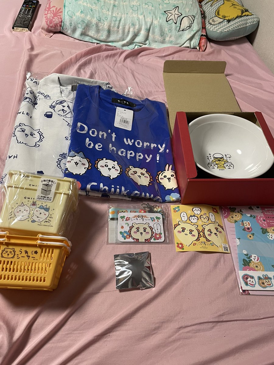 kwin1114's tweet photo. ちいかわシーサ祭り🥰
欲しい物いっぱいある！
値段考えず買い物かごに🛒
混み合っているからなかなか選べない😥 https://t.co/VezffEncW9