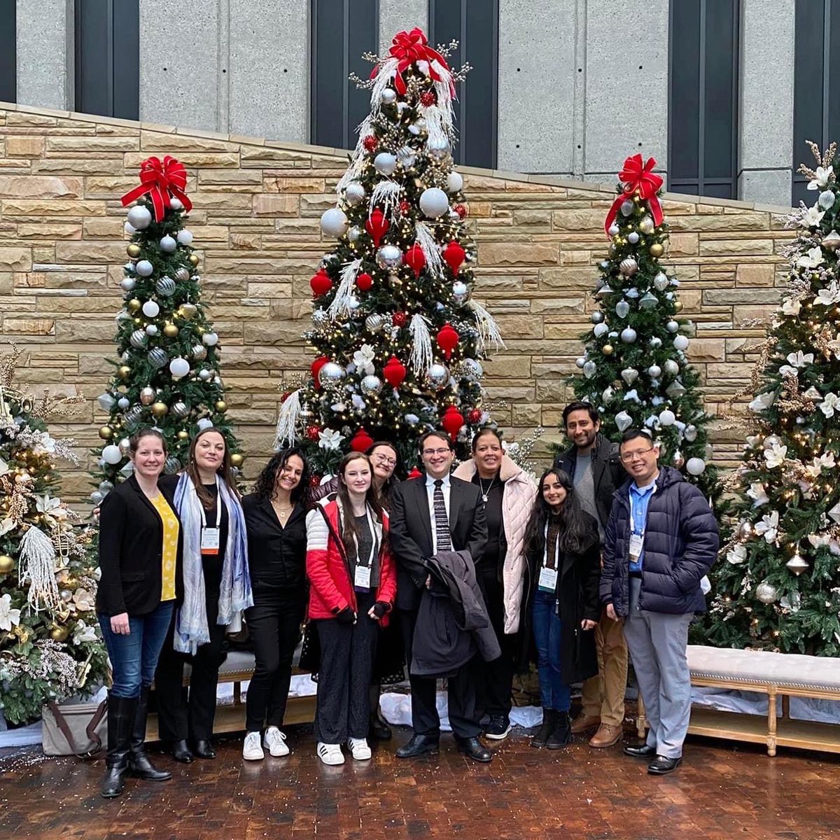 Throwback to #aes2022…amazing first resident epilepsy surgical course by <a href="/AmEpilepsySoc/">American Epilepsy Society</a>! #epilepsysurgery #epilepsymanagement #stonybrookneuro